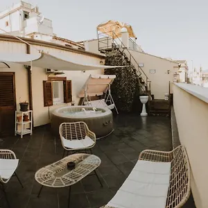 https://le-terrazze-di-maravigghia-palermo.palermohotels.org